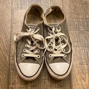 Gray Converse Sneaker